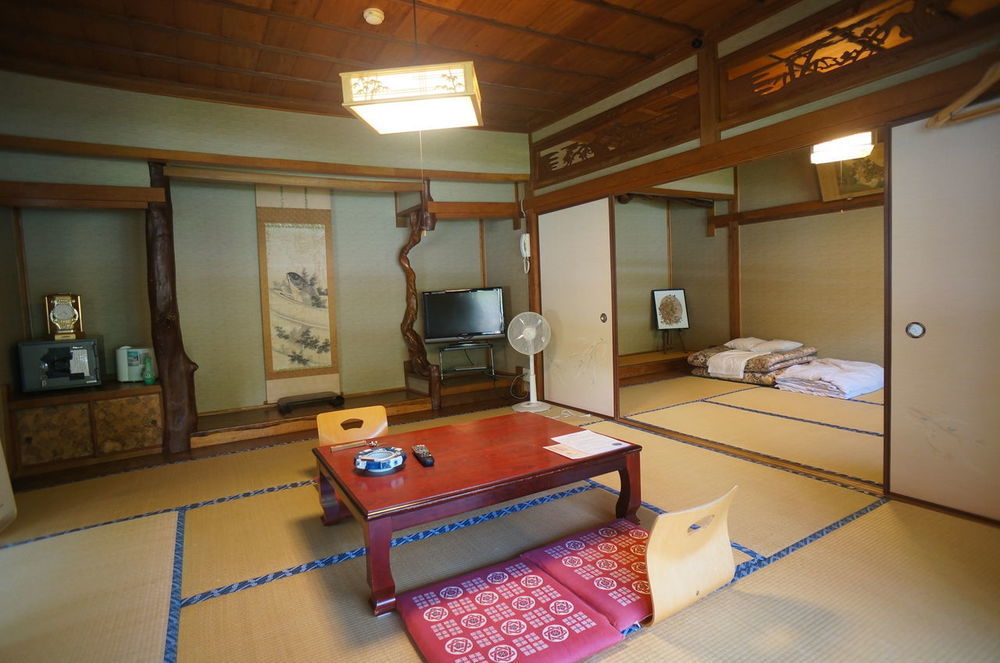 Hotel Takaosou Yufu Exterior foto
